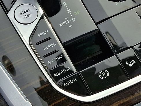 Used 2023 BMW X5 xDrive45e image 27