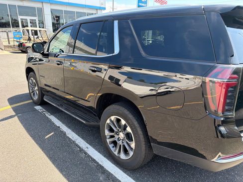 Certified 2025 Chevrolet Tahoe LS w/ LPO, Dark Essentials Package AWD/4WD image 5