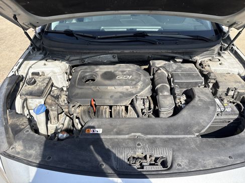 Used 2015 Hyundai Sonata Limited w/ Option Group 05 image 34