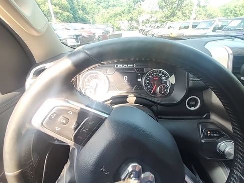Used 2020 RAM 1500 Laramie RWD image 11