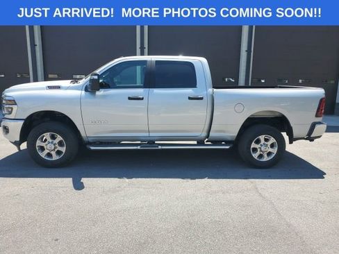 Used 2026 RAM 2500 Big Horn AWD/4WD image 3