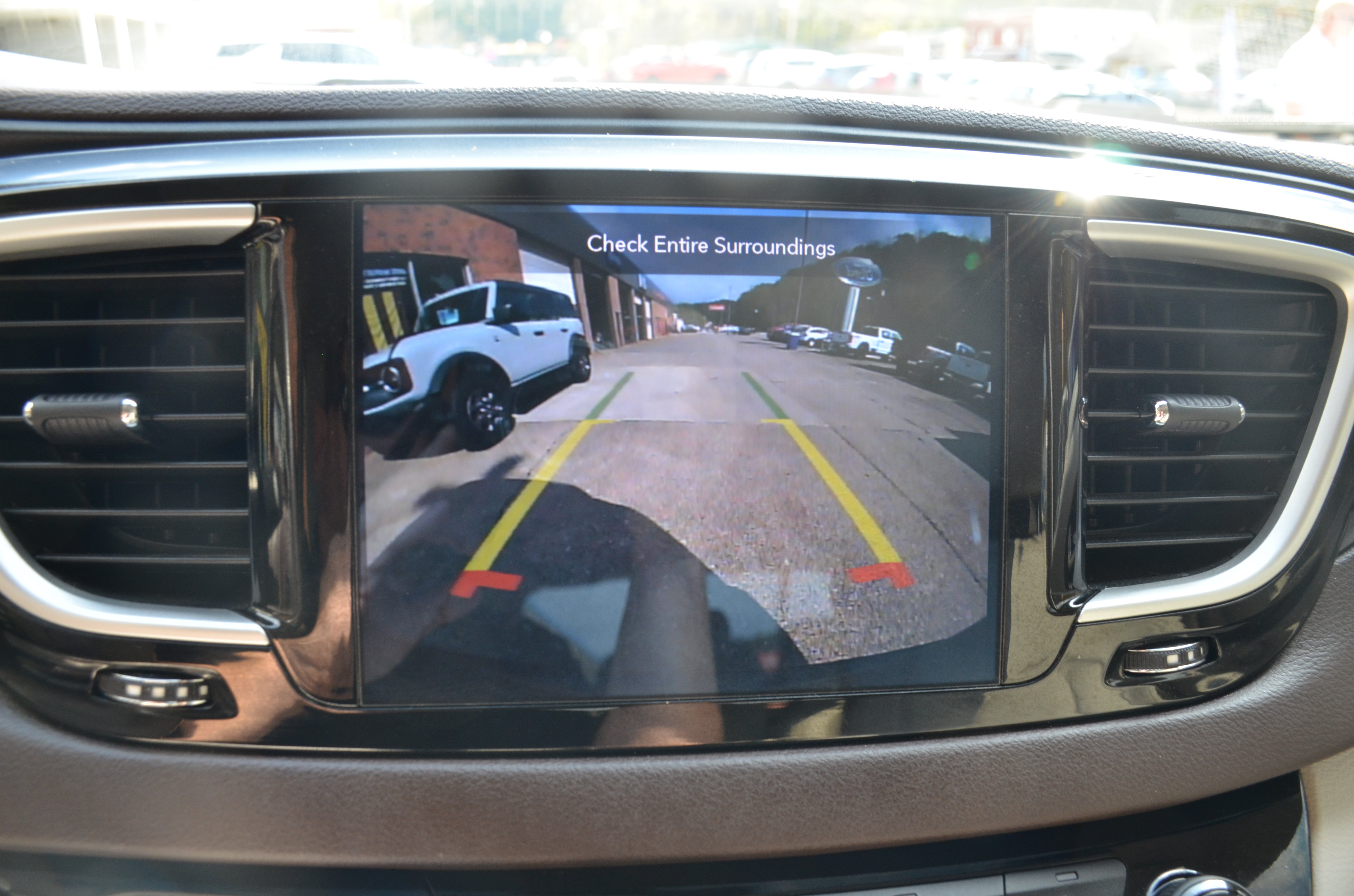 Used 2020 Chrysler Pacifica Touring-L Plus FWD image 58