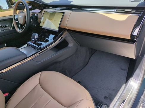 New 2026 Land Rover Range Rover Sport Dynamic SE AWD/4WD image 19