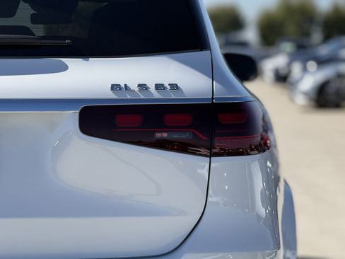 New 2026 Mercedes-Benz GLS 63 AMG 4MATIC image 10