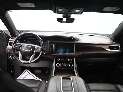 Used 2021 GMC Yukon Denali w/ Advanced Technology Package image 24