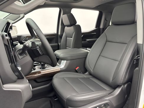 New 2026 GMC Sierra 1500 Elevation w/ Elevation Premium Package AWD/4WD image 17