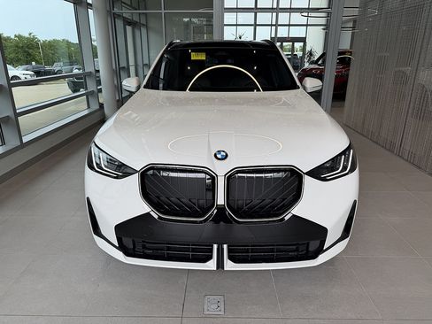 New 2026 BMW X3 xDrive30i w/ Premium Package AWD/4WD image 2