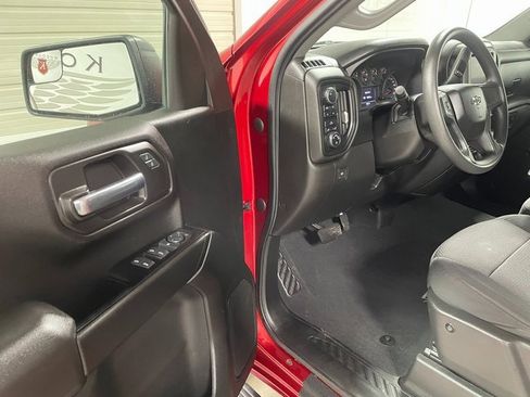 Used 2022 Chevrolet Silverado 1500 Custom Trail Boss w/ LPO, Dark Essentials Package image 10