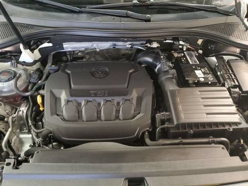 Used 2021 Volkswagen Tiguan SEL AWD/4WD image 23