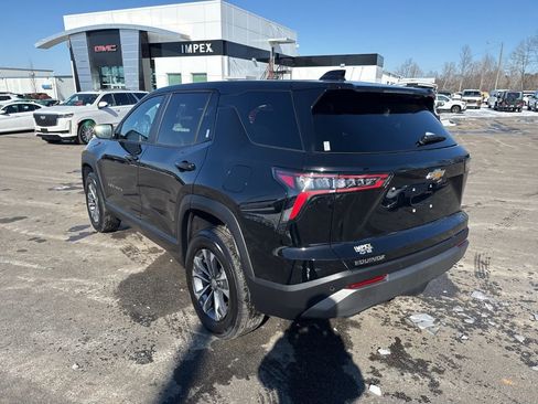 Used 2025 Chevrolet Equinox LT image 3