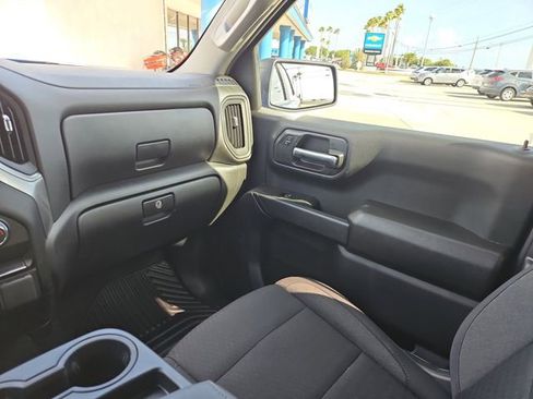 Used 2026 Chevrolet Silverado 1500 Custom AWD/4WD image 10