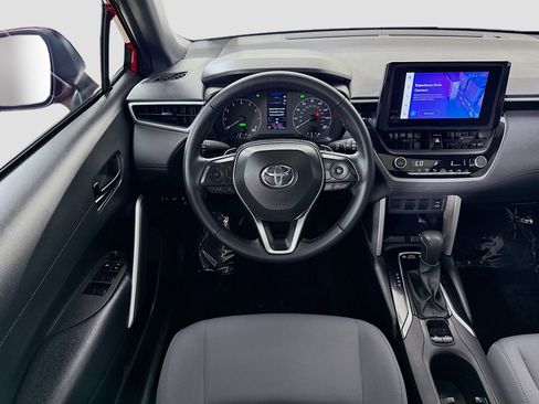 Used 2024 Toyota Corolla Cross AWD Hybrid w/ Moonroof Package image 23