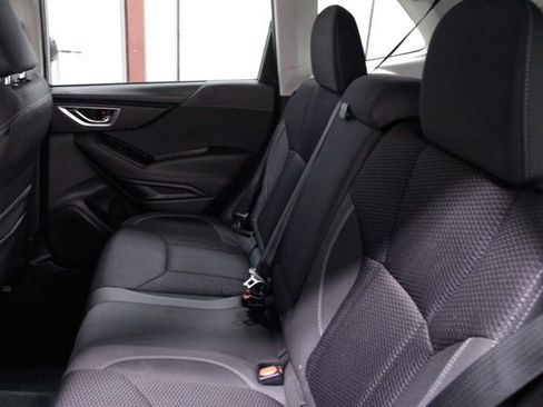 Used 2023 Subaru Forester Premium image 16