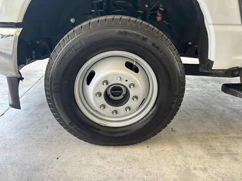 Used 2026 Ford F350 XLT AWD/4WD image 13