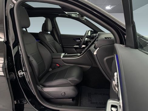 Used 2023 Mercedes-Benz GLC 300 image 24