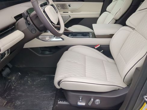 New 2026 Lincoln Nautilus Black Label AWD/4WD image 11