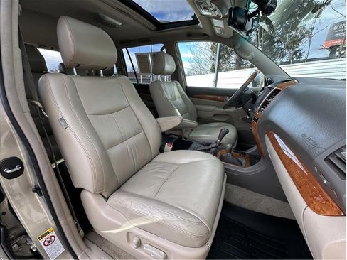 Used 2004 Lexus GX 470 AWD/4WD image 4