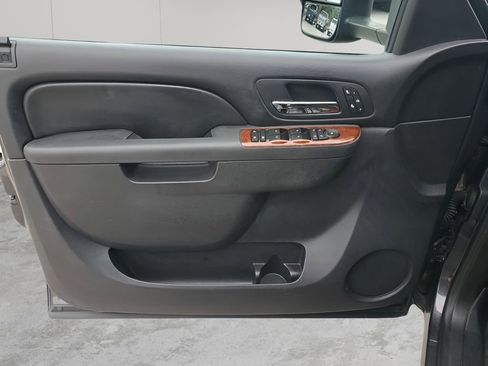 Used 2011 Chevrolet Silverado 1500 LTZ w/ LTZ Plus Package image 42