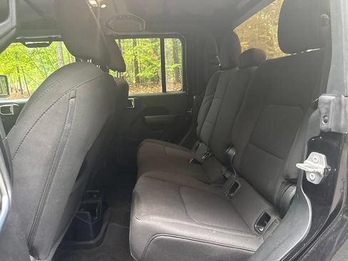 Used 2021 Jeep Gladiator Sport AWD/4WD image 24