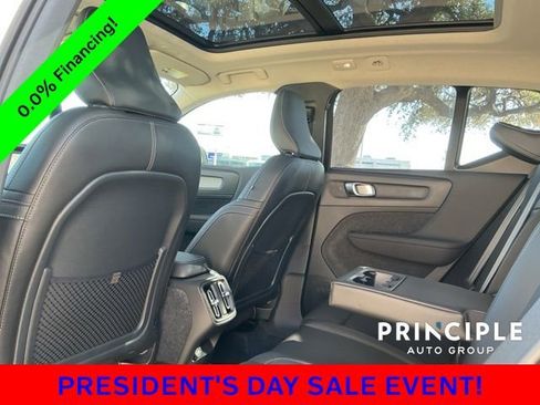 New 2026 Volvo XC40 B5 Core image 28