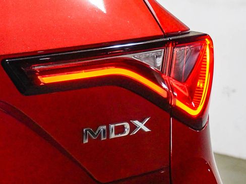 Used 2025 Acura MDX FWD w/ Technology Package image 13