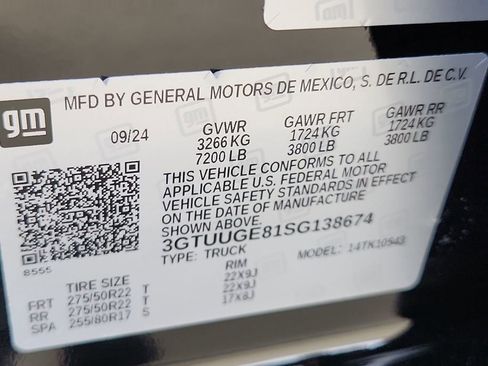 Certified 2025 GMC Sierra 1500 Denali w/ Denali Reserve Package AWD/4WD image 35
