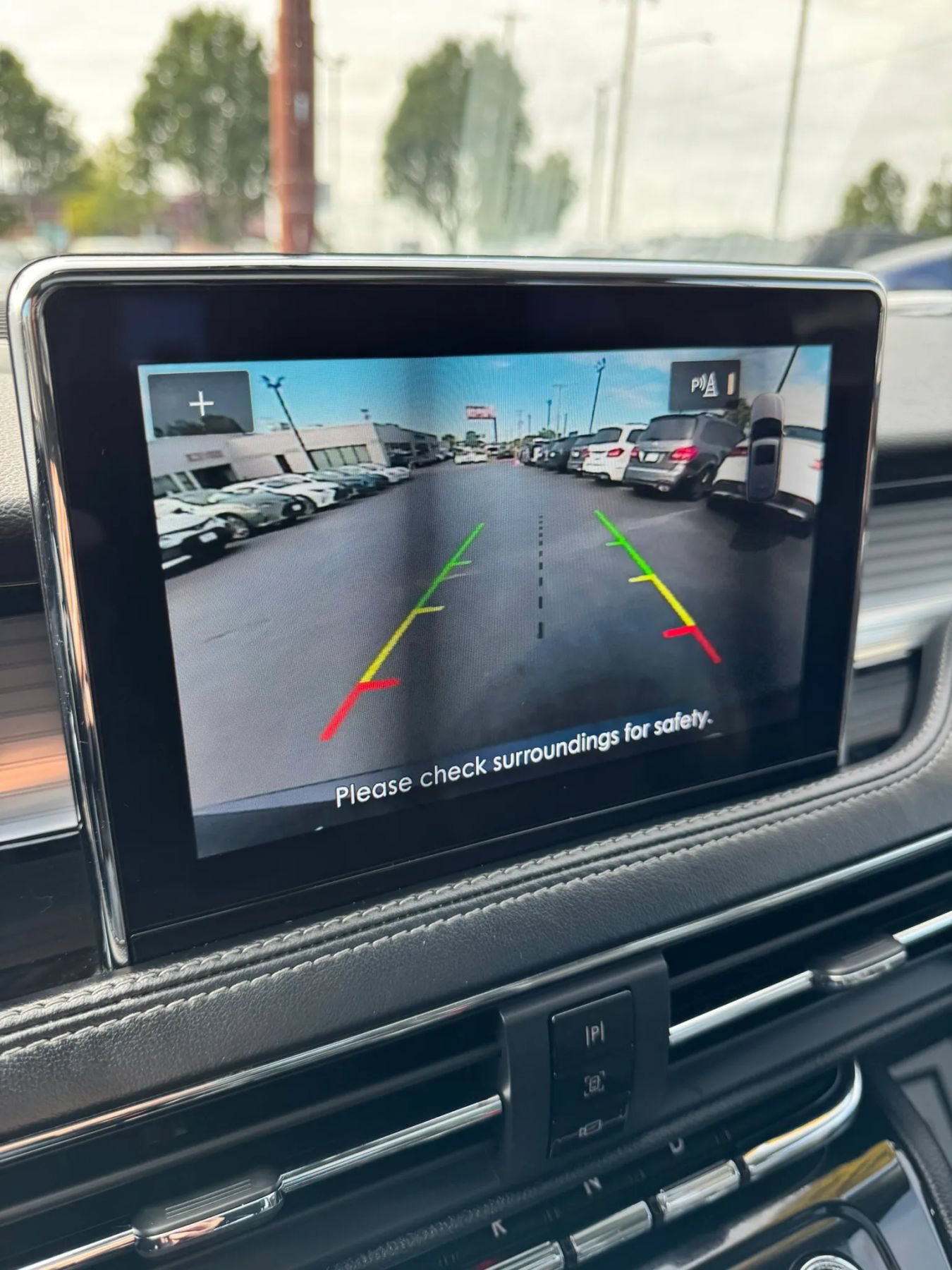 Used 2022 Lincoln Corsair AWD w/ Premium Package image 27