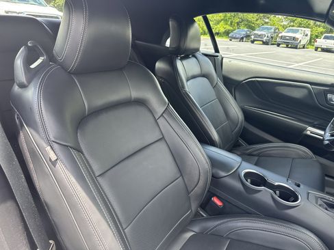Used 2025 Ford Mustang Premium RWD image 26