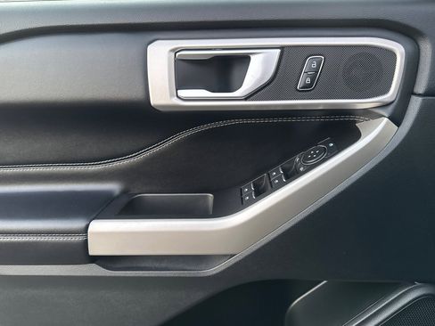 Certified 2022 Ford Explorer XLT w/ Equipment Group 202A image 12