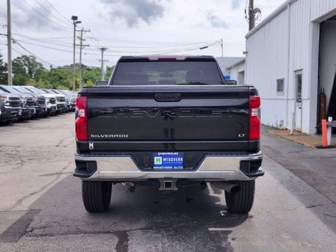 Used 2022 Chevrolet Silverado 2500 LT w/ Convenience Package AWD/4WD image 4