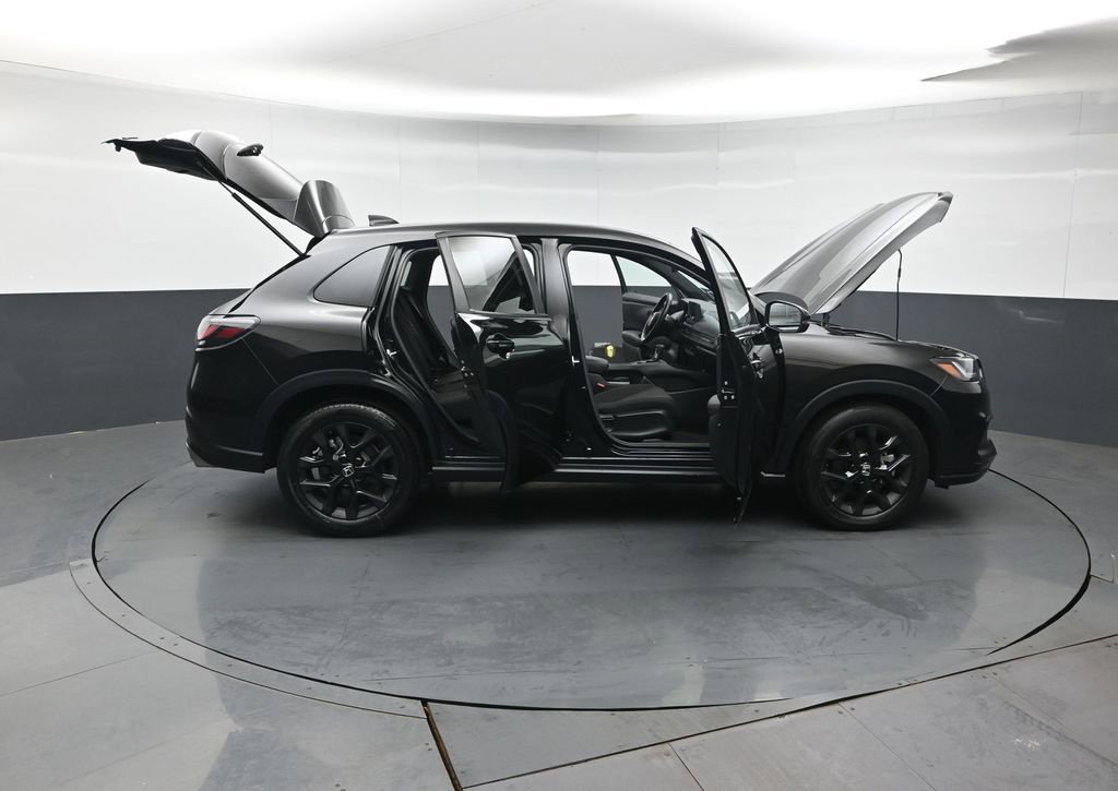 Used 2025 Honda HR-V Sport image 49