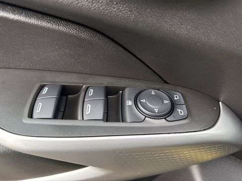 Used 2024 Chevrolet Trax RS w/ Driver Confidence Package image 24