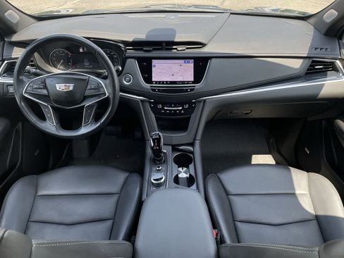 Certified 2024 Cadillac XT5 Premium Luxury w/ LPO, Floor Liner Package AWD/4WD image 25
