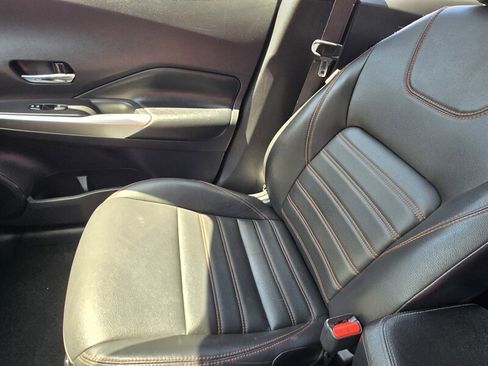 Used 2020 Nissan Kicks SR w/ SR Premium Package FWD image 21