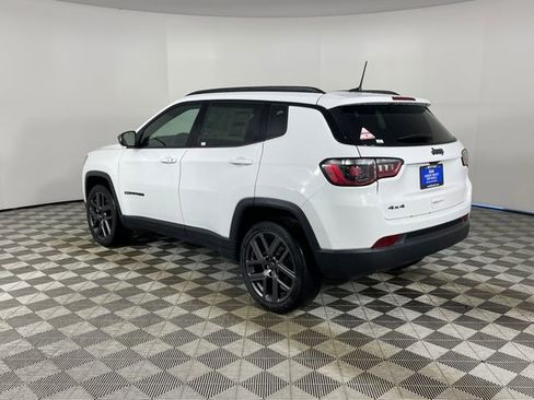 New 2026 Jeep Compass Latitude w/ Sun and Sound Group AWD/4WD image 5