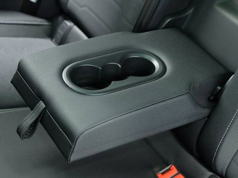 New 2025 Volkswagen Taos SE image 35