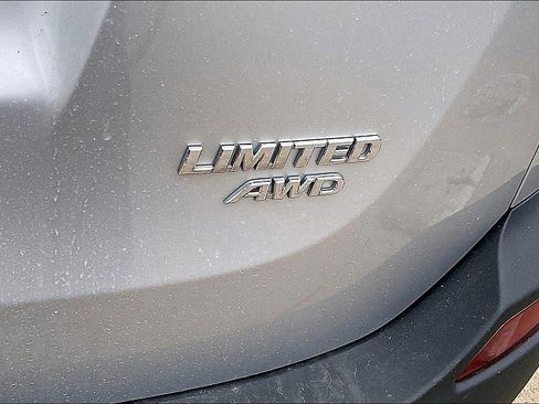 Used 2015 Toyota RAV4 Limited w/ Technology Package AWD/4WD image 24