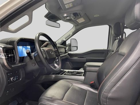 Used 2023 Ford F350 Lariat w/ Lariat Ultimate Package AWD/4WD image 13