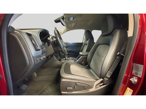 Used 2021 Chevrolet Colorado Z71 AWD/4WD image 12