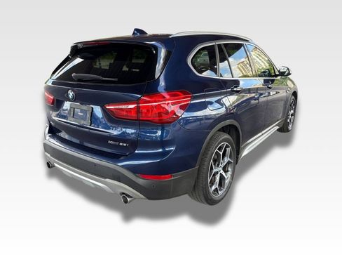 Used 2019 BMW X1 xDrive28i w/ Convenience Package AWD/4WD image 4
