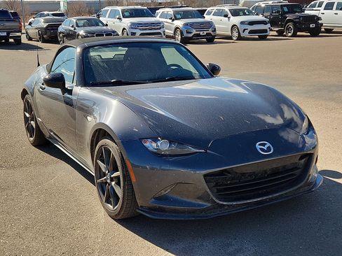 Used 2017 MAZDA MX-5 Miata Club image 6
