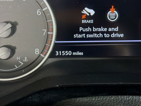 Used 2025 Nissan Pathfinder SV AWD/4WD image 19