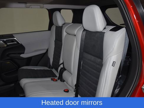 New 2025 Mitsubishi Outlander SE image 27