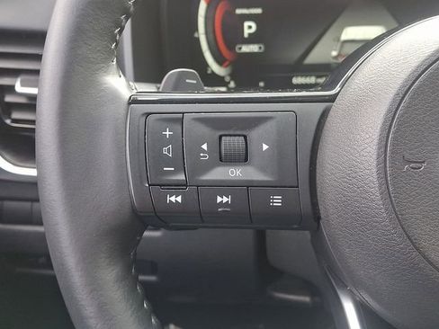 Used 2021 Nissan Rogue Platinum image 24