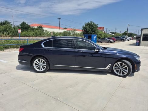 Used 2019 BMW 750i xDrive AWD/4WD image 5
