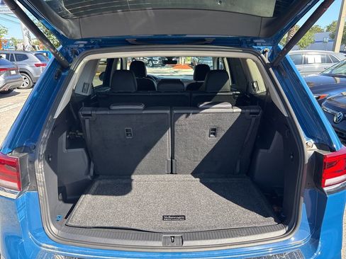 Used 2025 Volkswagen Atlas SE w/ Panoramic Sunroof Package FWD image 34