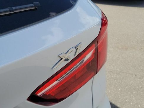 Used 2018 BMW X1 sDrive28i FWD image 8