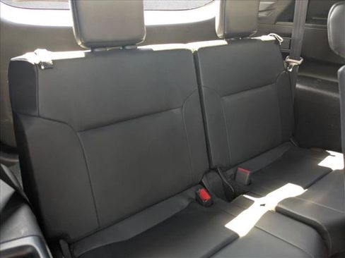 Used 2023 Mitsubishi Outlander SEL FWD image 22