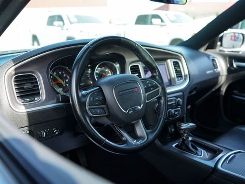 Used 2022 Dodge Charger SXT w/ Leather Interior Group RWD image 6