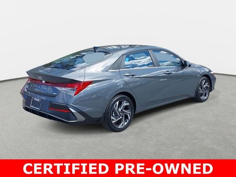 Certified 2025 Hyundai Elantra Limited image 5